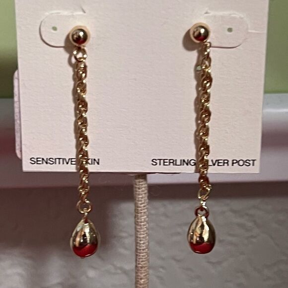 NWT Dillardās Gold Scroll DropāEarrings #JW3 - Picture 2 of 5